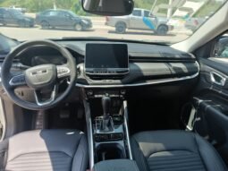 Jeep Commander Longitude T270 2025 completo