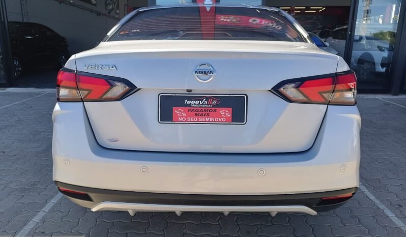 Nissan VERSA Exclusive 2023 completo