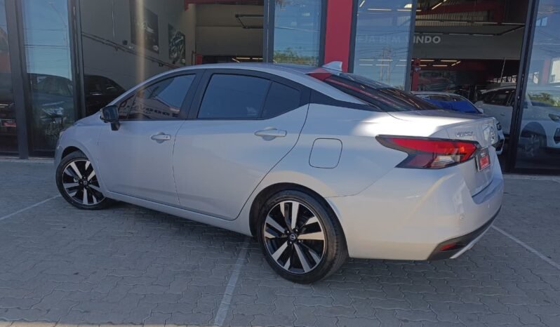 Nissan VERSA Exclusive 2023 completo