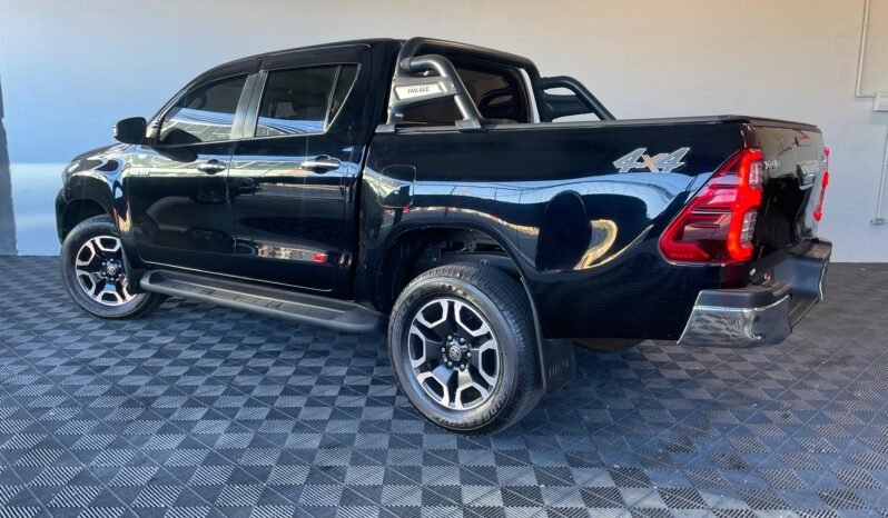 Toyota Hilux CD SRX 2022 completo