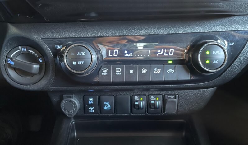 Toyota Hilux CD SRX 2022 completo