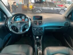 Peugeot 207 XR 2010 completo