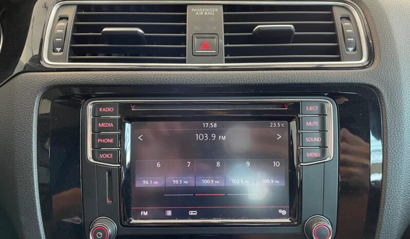VolksWagen JETTA Highline 2017 completo