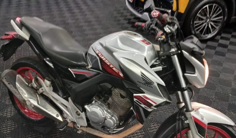 HONDA CB 250 TWISTER 2021 completo