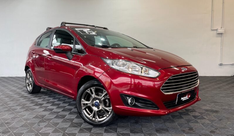 Ford Fiesta 2015 completo