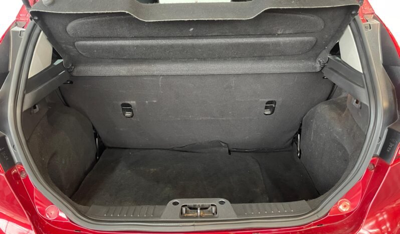 Ford Fiesta 2015 completo