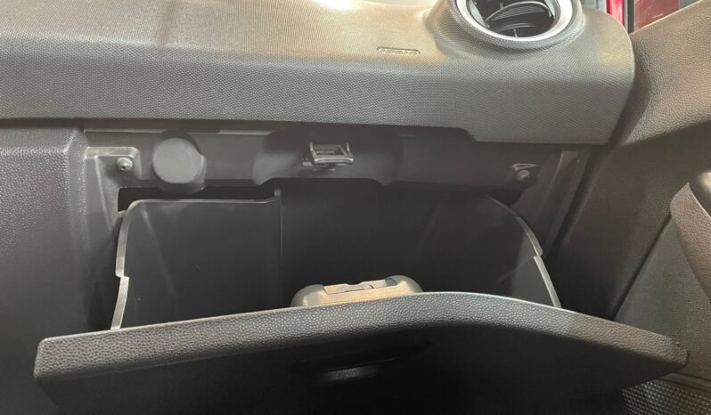 Ford Fiesta 2015 completo