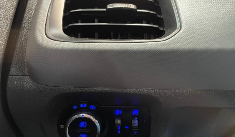 Chevrolet ONIX HATCH Joy 2017 completo