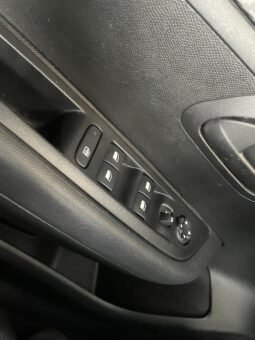 Peugeot 208 Like 2024 completo