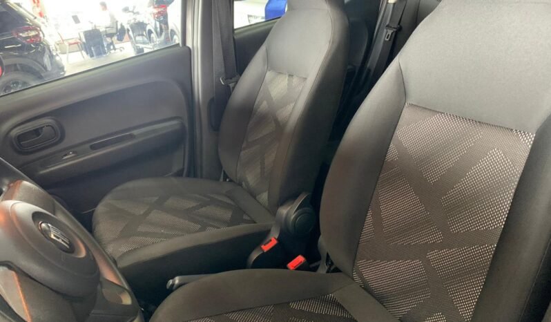 Fiat Mobi Like 2025 completo