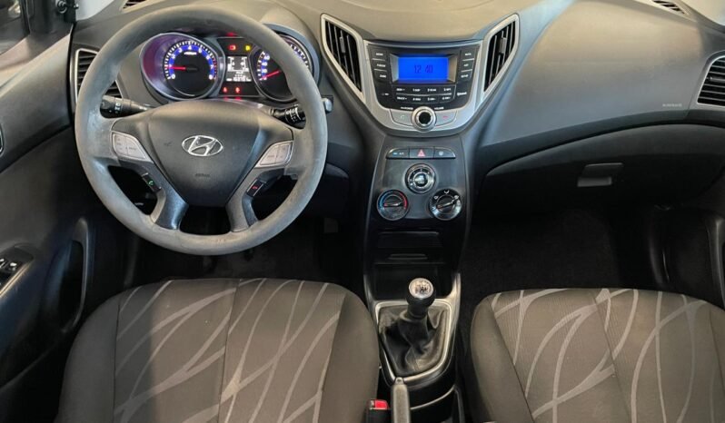 Hyundai HB20 2015 completo