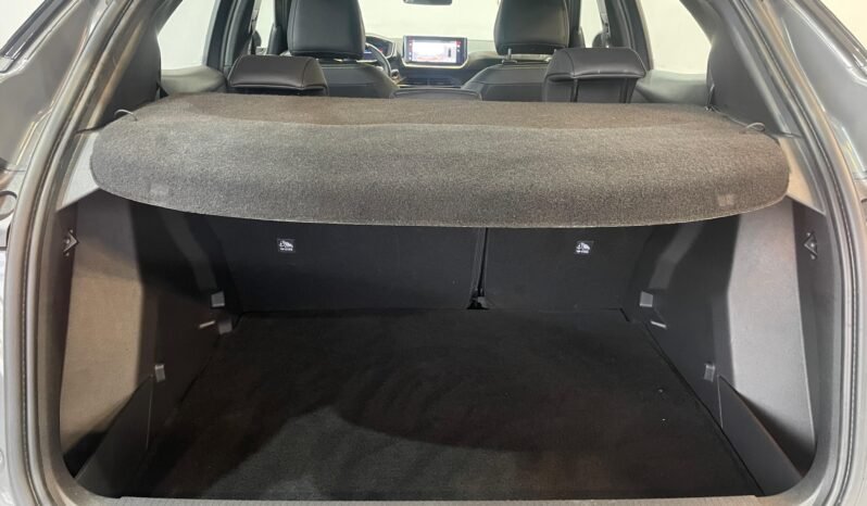 Peugeot 2008 GT 2025 completo