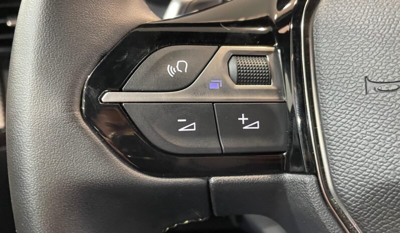 Peugeot 2008 GT 2025 completo