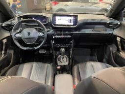Peugeot 2008 GT 2025 completo