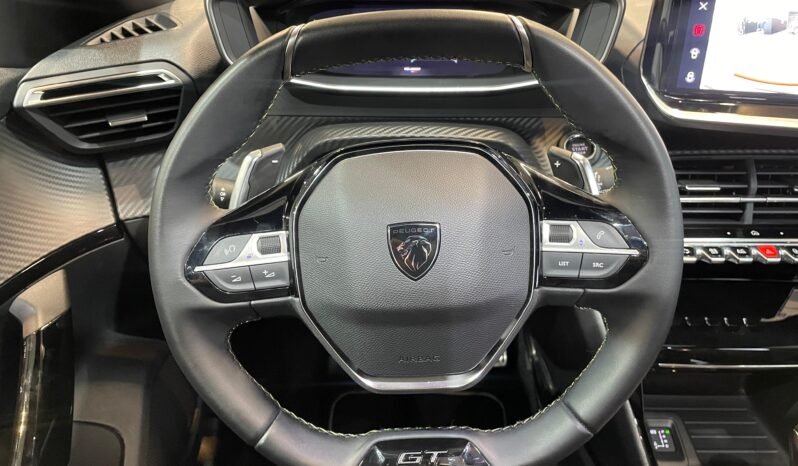 Peugeot 2008 GT 2025 completo