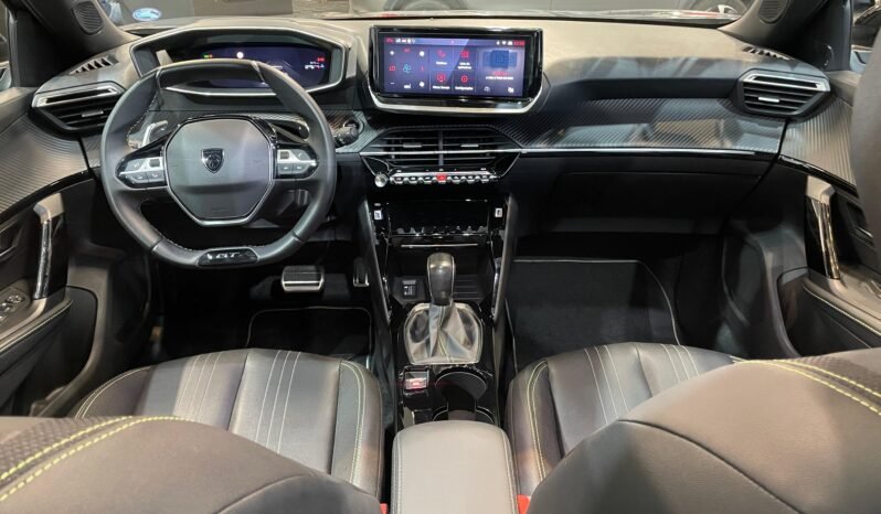 Peugeot 2008 GT 2025 completo