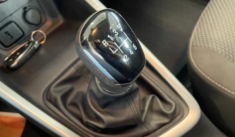 Chevrolet ONIX HATCH LT 2024 completo