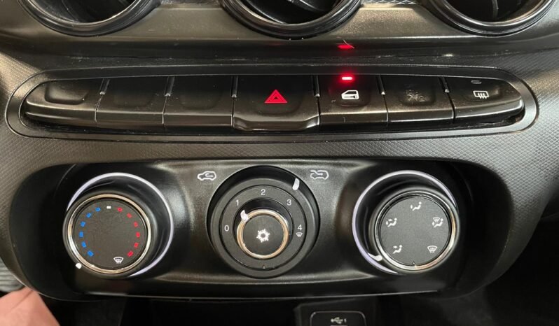 Fiat Cronos Drive 2024 completo