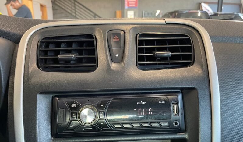 Renault SANDERO Authentique 2018 completo