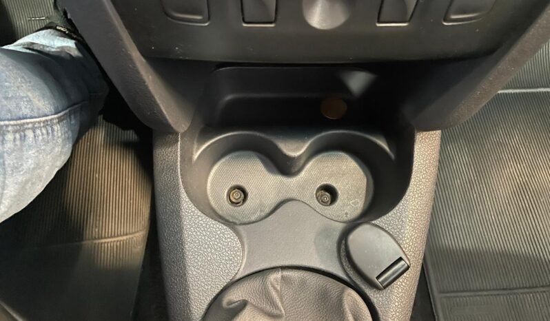 Renault SANDERO Authentique 2018 completo