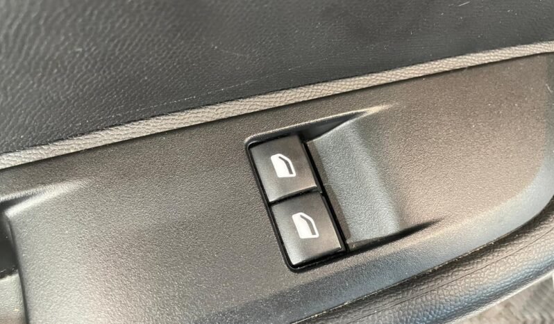 Peugeot 208 Like 2024 completo