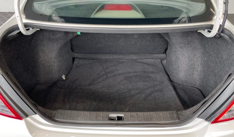 Nissan VERSA SV 2019 completo