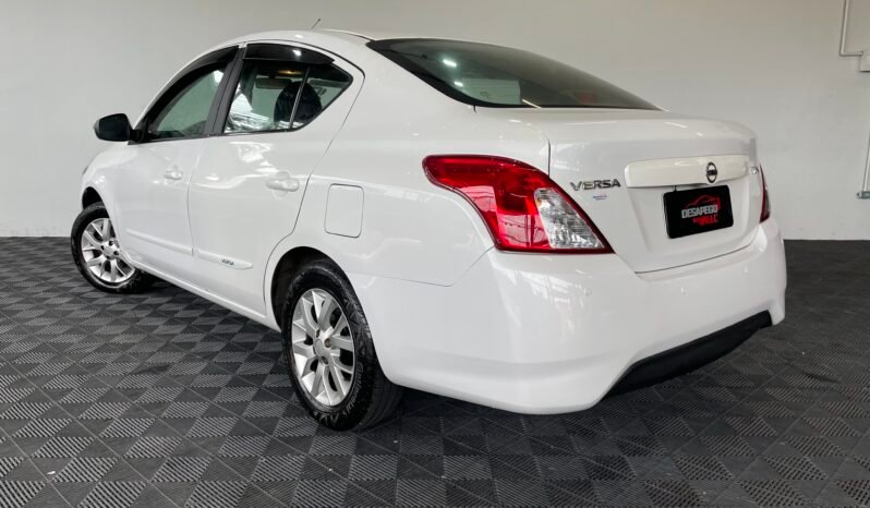 Nissan VERSA SV 2019 completo