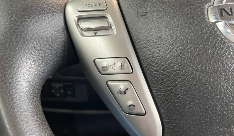 Nissan VERSA SV 2019 completo