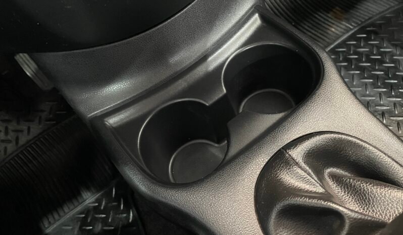 Nissan VERSA SV 2019 completo