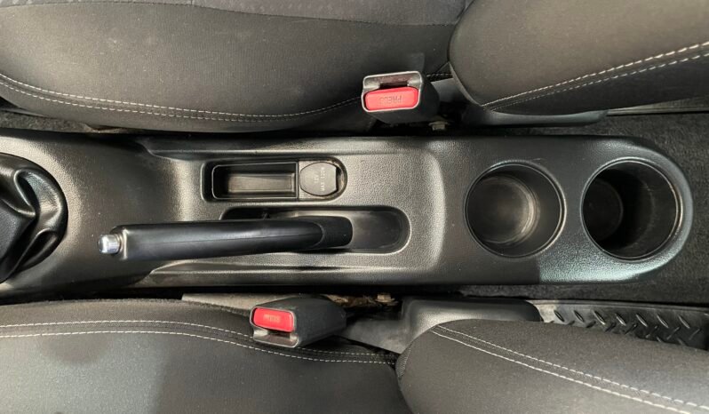 Nissan VERSA SV 2019 completo