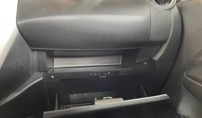 Nissan VERSA SV 2019 completo