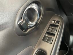 Nissan VERSA SV 2019 completo
