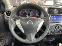 Nissan VERSA SV 2019 completo