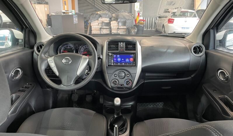 Nissan VERSA SV 2019 completo