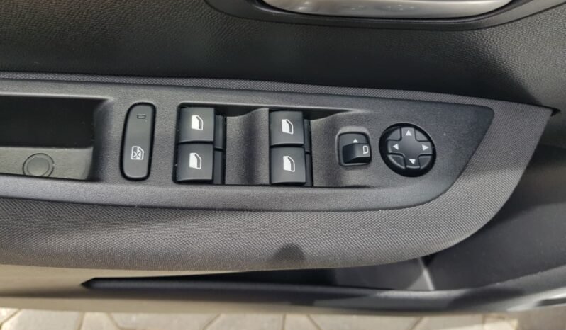 Peugeot 208 Active 2022 completo