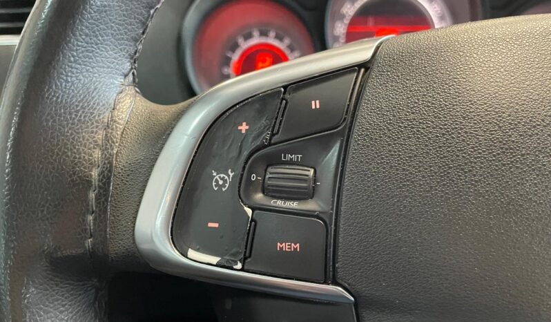 Citroën C4 LOUNGE Tendance 2014 completo