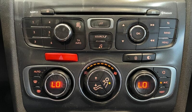 Citroën C4 LOUNGE Tendance 2014 completo