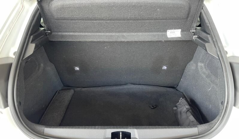 Peugeot 208 Like 2024 completo