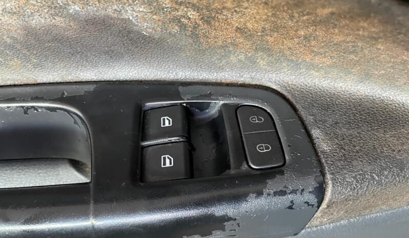 VolksWagen Gol 2013 completo