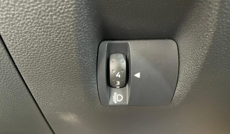 Renault DUSTER Intense Plus 2025 completo