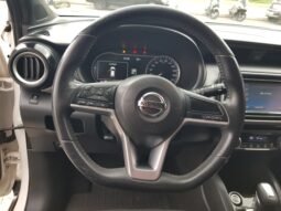 Nissan KICKS SV 2017 completo