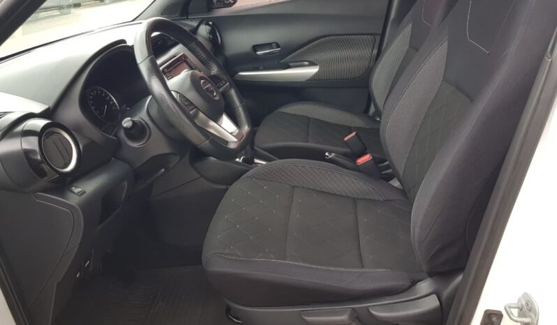 Nissan KICKS SV 2017 completo