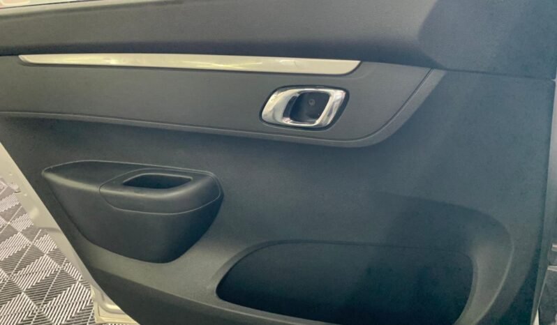 Renault Kwid Outdider 2023 completo