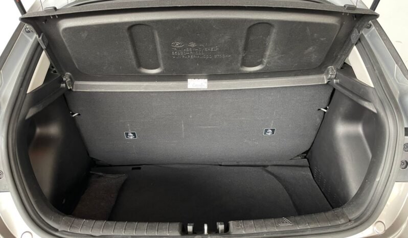 Hyundai HB20 Comfort Plus 2025 completo