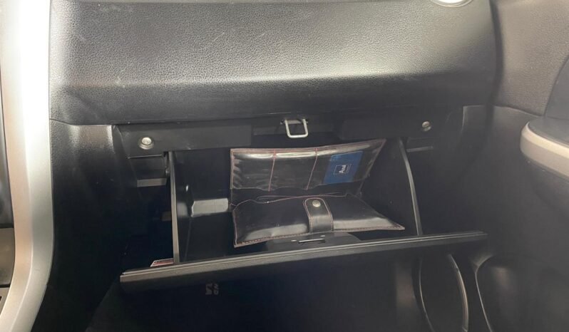 Suzuki Grand Vitara 2012 completo