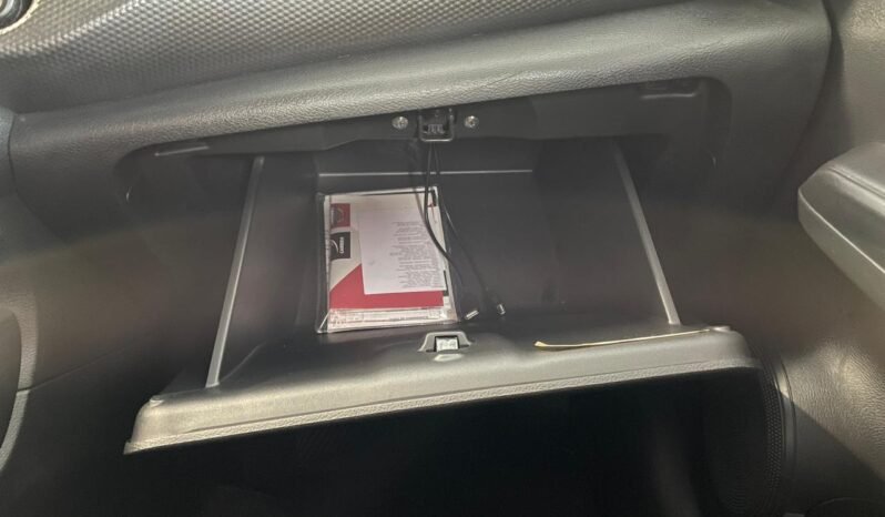 Nissan KICKS Active S 2021 completo