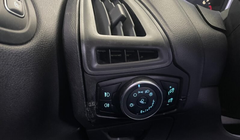 Ford Focus 2017 completo