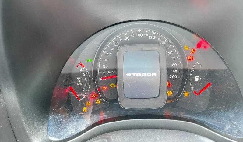 Fiat Strada Freedom 2024 completo