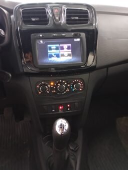 Renault LOGAN Zen 2025 completo