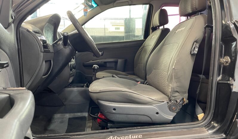 Fiat Strada Adventure 2011 completo